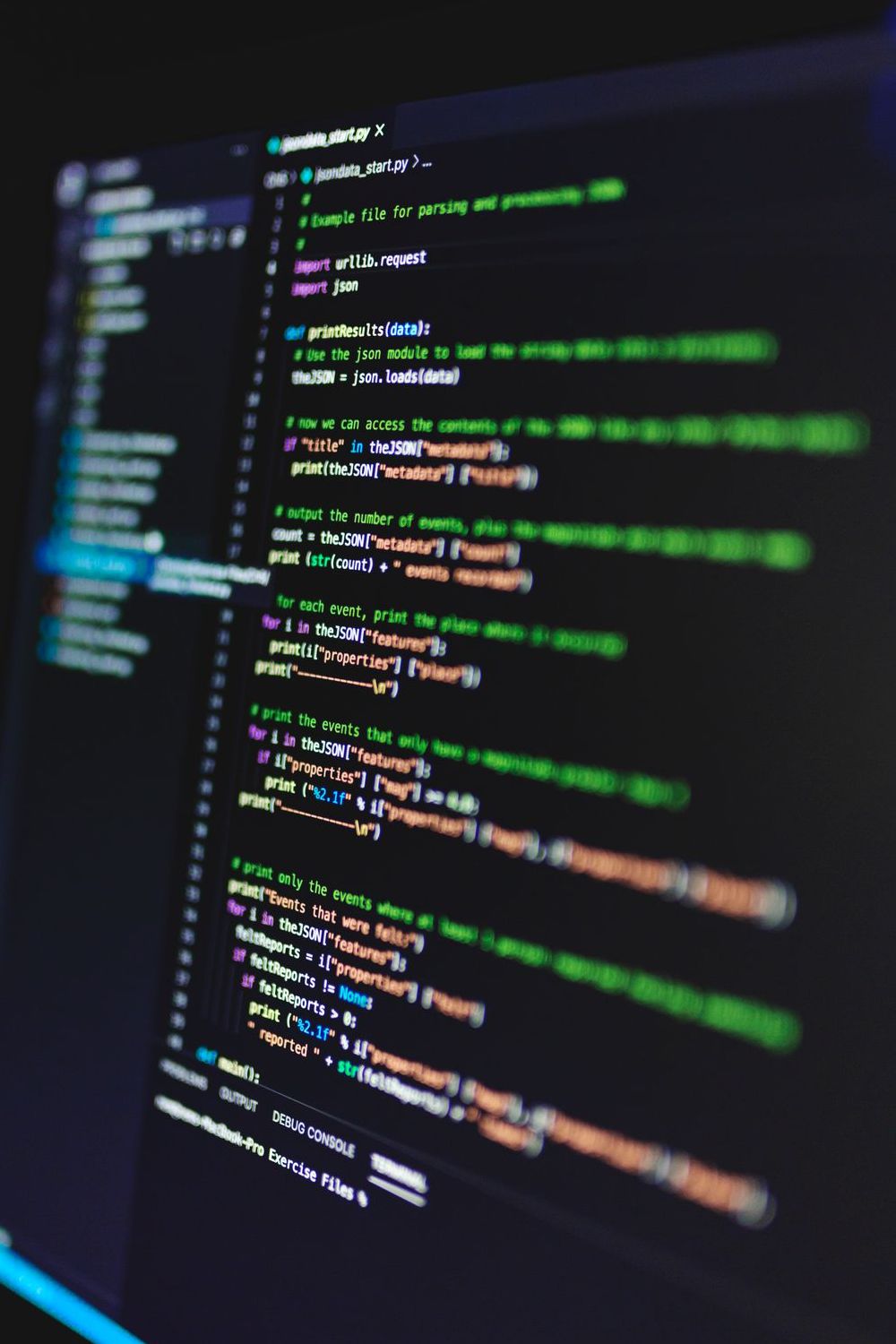 Lignes de code affichées sur un écran